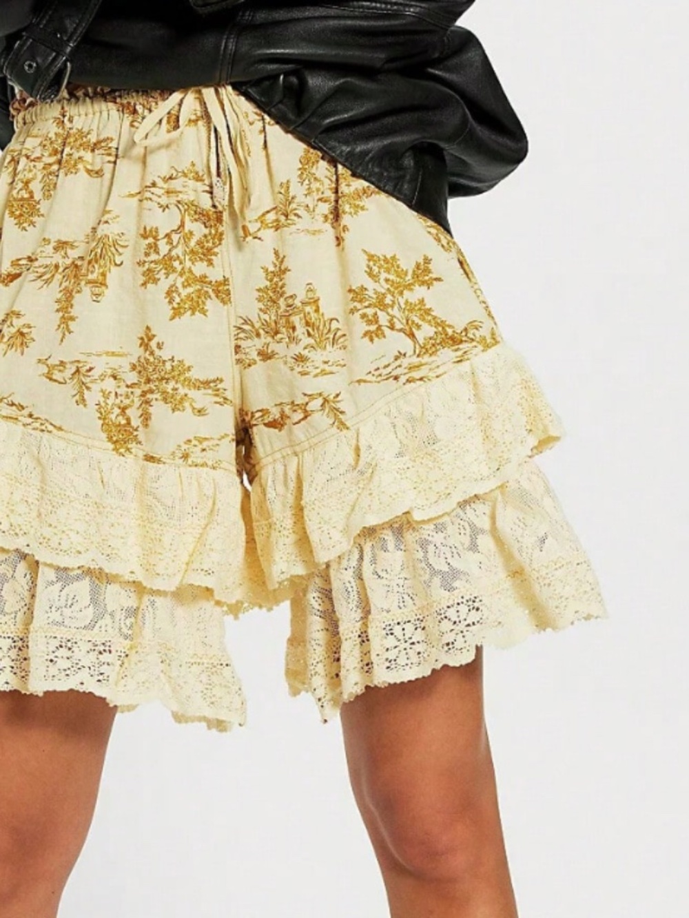 Boho Floral Print Stretchy Waist Tiered Lace Shorts - Picture 2 of 12
